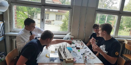 Powiększ grafikę: na-zajeciach-naszego-kola-modelarskiego-17-wrzesnia-2025-639752.jpg