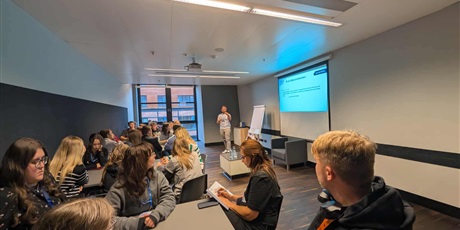 Powiększ grafikę: od-pasji-do-przyszlosci-europejskie-centrum-solidarnosci-29-pazdziernika-2025r-652438.jpg