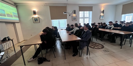 Powiększ grafikę: outdoorowa-lekcja-w-kaszubskim-dywizjonie-strazy-granicznej-na-westerplatte-680966.jpg