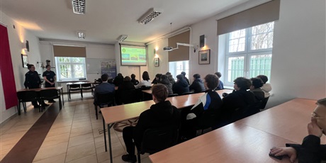 Powiększ grafikę: outdoorowa-lekcja-w-kaszubskim-dywizjonie-strazy-granicznej-na-westerplatte-680967.jpg