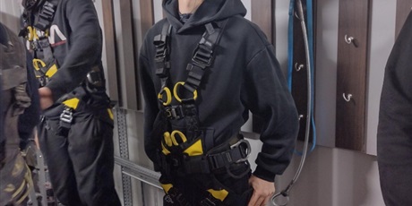 Powiększ grafikę: panowie-piotr-mackowski-z-klasy-3e-oraz-marcin-wierzbicki-uczen-klasy-4e-uczestnikami-projektu-kurs-na-offshore-671787.jpg