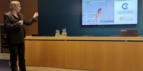 Powiększ grafikę: panowie-piotr-mackowski-z-klasy-3e-oraz-marcin-wierzbicki-uczen-klasy-4e-uczestnikami-projektu-kurs-na-offshore-671801.jpg