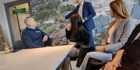 Powiększ grafikę: piotr-mackowski-oraz-marcin-wierzbicki-w-firmach-mostostal-pomorze-sa-oraz-baltic-towers-683964.jpg