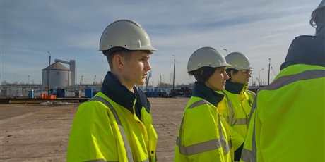 Powiększ grafikę: piotr-mackowski-oraz-marcin-wierzbicki-w-firmach-mostostal-pomorze-sa-oraz-baltic-towers-683967.jpg