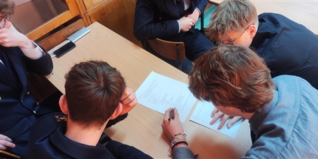 Powiększ grafikę: po-wizycie-w-kaszubskiej-dywizji-strazy-granicznej-na-westerplatte-689001.jpg