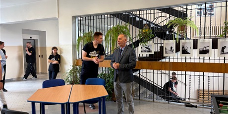 Powiększ grafikę: podsumowanie-miniprojektu-przeciwdzialanie-radykalizacji-wsrod-mlodziezy-702470.jpg