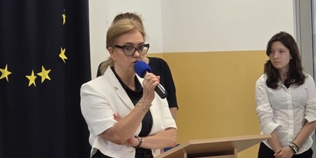 Powiększ grafikę: podsumowanie-pracy-w-ramach-gdanskich-lekcji-obywatelskich-2024-2025-628820.jpg