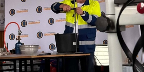 Powiększ grafikę: pokazy-zorganizowane-przez-stowarzyszenie-inzynierow-i-technikow-mechanikow-polskich-simp-718557.jpg