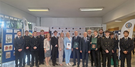 Powiększ grafikę: porozumienie-o-wspolpracy-z-wojskowa-akademia-techniczna-w-warszawie-711611.jpg