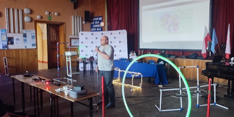 Powiększ grafikę: prezentacja-kola-obslugi-dronow-702446.jpg