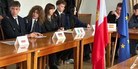 Powiększ grafikę: proces-decyzyjny-ue-w-praktyce-701957.jpg