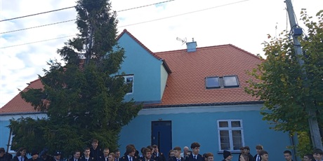 Powiększ grafikę: sladami-conradiego-historia-ktora-jest-blisko-nas-718543.jpg