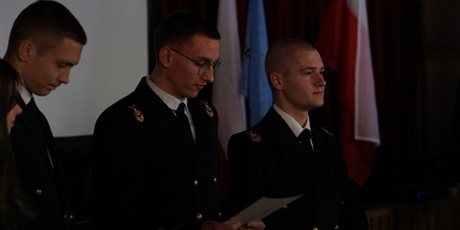 Powiększ grafikę: spotkanie-pokolen-conradinowcow-664502.jpg