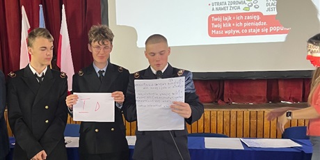 Powiększ grafikę: stop-przemocy-rowiesniczej-w-conradinum-644018.jpg