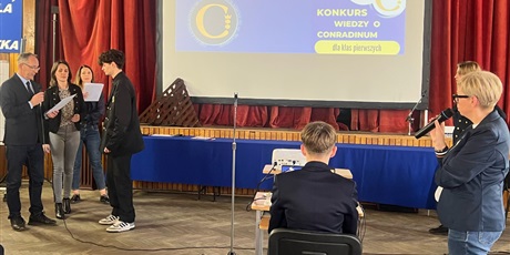 Powiększ grafikę: szkolny-konkurs-wiedzy-o-conradinum-607752.jpg