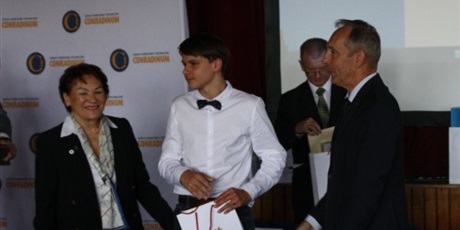 Powiększ grafikę: uroczysta-gala-i-wreczenie-nagrod-laureatom-xxi-ogolnopolskiego-konkursu-barwy-morza-2026-695980.jpg