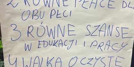 Powiększ grafikę: uroczysta-inauguracja-edukacji-obywatelskiej-w-ecs-637023.jpg