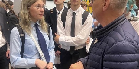 Powiększ grafikę: uroczysta-inauguracja-edukacji-obywatelskiej-w-ecs-637034.jpg