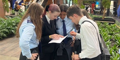 Powiększ grafikę: uroczysta-inauguracja-edukacji-obywatelskiej-w-ecs-637044.jpg