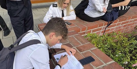 Powiększ grafikę: uroczysta-inauguracja-edukacji-obywatelskiej-w-ecs-637049.jpg