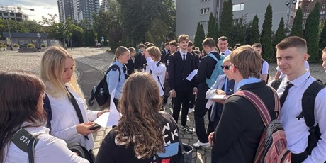 Powiększ grafikę: uroczysta-inauguracja-edukacji-obywatelskiej-w-ecs-637053.jpg