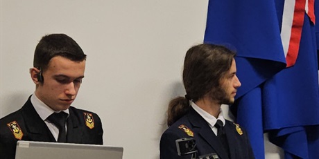 Powiększ grafikę: uroczyste-odsloniecie-tablicy-pamiatkowej-poswieconej-prof-aleksandrowi-potyrale-659507.jpg