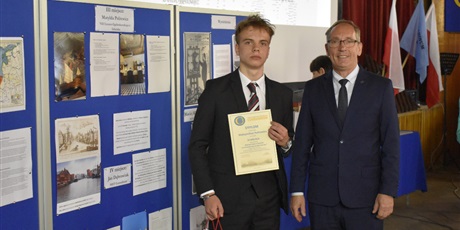 Powiększ grafikę: uroczyste-podsumowanie-konkursu-sladami-hanzy-w-gdansku-i-w-miastach-partnerskich-niemiec-613806.jpg
