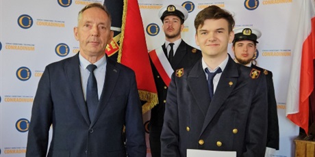 Powiększ grafikę: uroczyste-pozegnanie-maturzystow-2026-689788.jpg