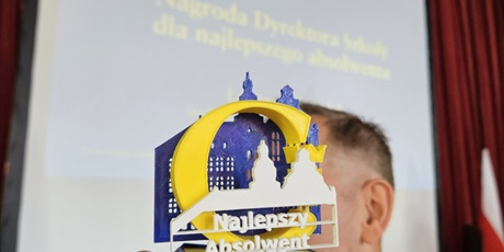 Powiększ grafikę: uroczyste-pozegnanie-maturzystow-2026-689789.jpg