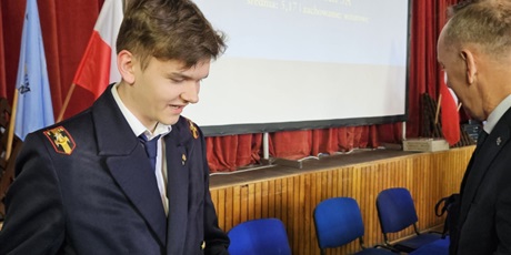 Powiększ grafikę: uroczyste-pozegnanie-maturzystow-2026-689790.jpg