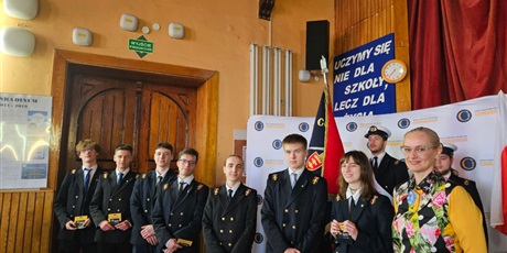 Powiększ grafikę: uroczyste-pozegnanie-maturzystow-2026-689797.jpg