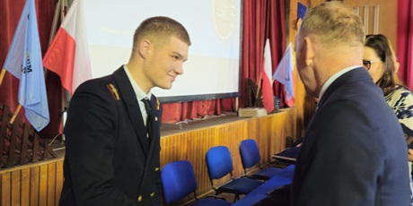 Powiększ grafikę: uroczyste-pozegnanie-maturzystow-2026-689806.jpg