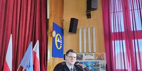 Powiększ grafikę: uroczyste-pozegnanie-maturzystow-2026-689807.jpg