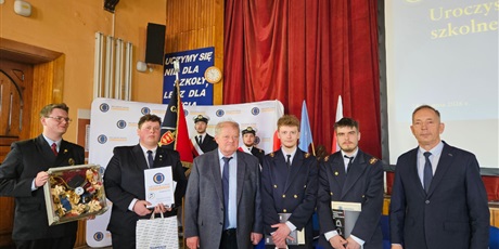 Powiększ grafikę: uroczyste-pozegnanie-maturzystow-2026-689822.jpg