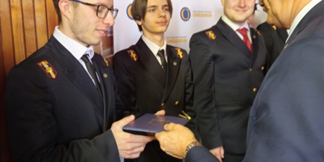 Powiększ grafikę: uroczyste-pozegnanie-maturzystow-2026-689825.jpg