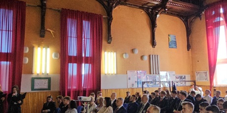 Powiększ grafikę: uroczyste-pozegnanie-maturzystow-2026-689830.jpg