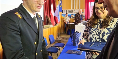 Powiększ grafikę: uroczyste-pozegnanie-maturzystow-2026-689836.jpg