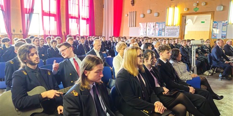 Powiększ grafikę: uroczyste-pozegnanie-maturzystow-2026-689849.jpg