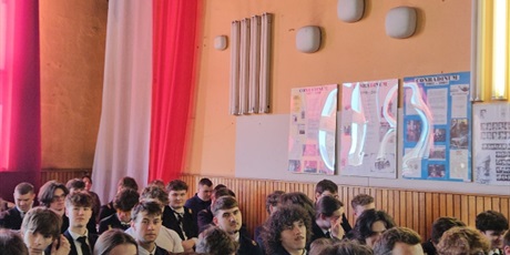 Powiększ grafikę: uroczyste-pozegnanie-maturzystow-2026-689850.jpg