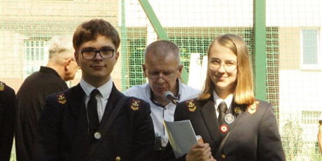 Powiększ grafikę: uroczyste-zakonczenie-roku-szkolnego-2025-26-706669.jpg