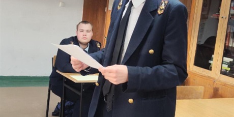 Powiększ grafikę: warsztaty-i-debata-oksfordzka-w-klasie-3a-657896.jpg