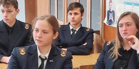 Powiększ grafikę: warsztaty-i-debata-oksfordzka-w-klasie-3a-657911.jpg