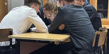 Powiększ grafikę: warsztaty-w-ramach-projektu-akademia-prawa-konstytucyjnego-664406.jpg