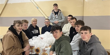 Powiększ grafikę: wizyta-studyjna-klas-3d-i-4ke-w-warminskich-zakladach-przetworstwa-owocowo-warzywnego-611788.jpg