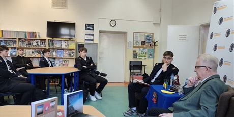 Powiększ grafikę: wizyta-wyjatkowego-autora-w-conradinum-663702.jpg