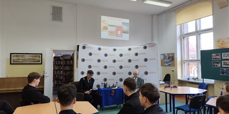 Powiększ grafikę: wizyta-wyjatkowego-autora-w-conradinum-663709.jpg