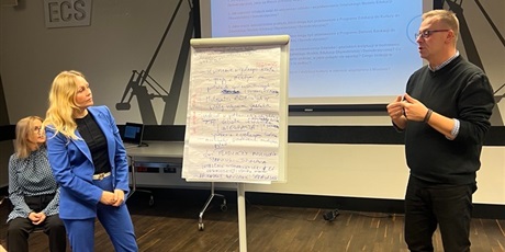 Powiększ grafikę: wspolnie-tworzymy-gdanski-model-edukacji-obywatelskiej-i-demokratycznej-659282.jpg