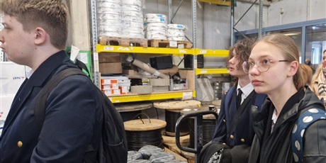 Powiększ grafikę: wycieczka-zawodoznawcza-klasy-1a-688144.jpg