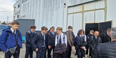 Powiększ grafikę: wycieczka-zawodoznawcza-klasy-1a-688147.jpg