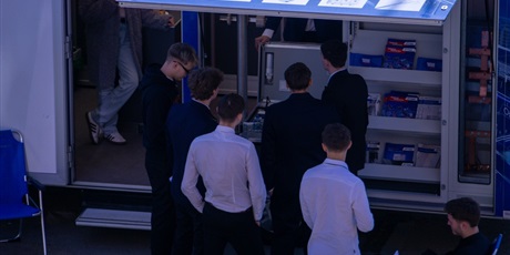 Powiększ grafikę: xi-dzien-techniki-conradinum-fotorelacja-2-688067.jpg